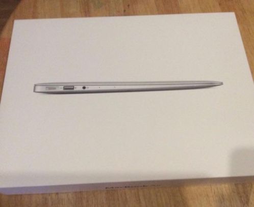 Apple MacBook air 13 inch, nieuw in doos 