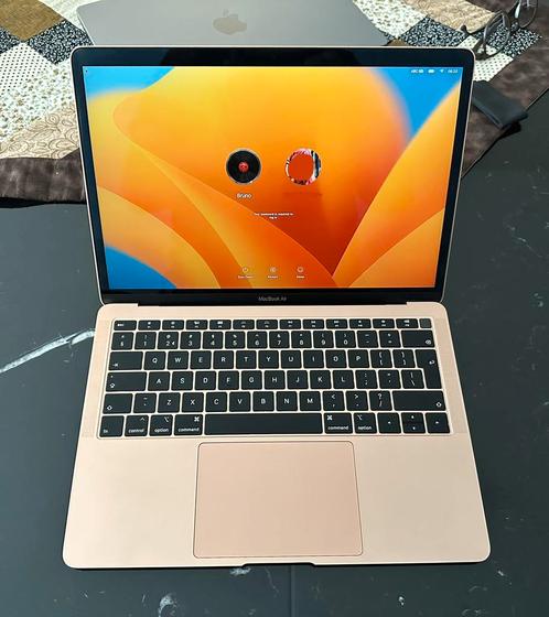 Apple MacBook Air 13.3-inch (2019) MVFM2NA Gold