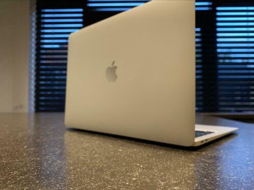 apple MacBook Air 13,3 silver 2019