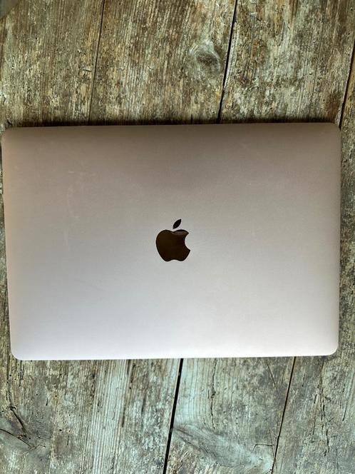 Apple MacBook Air 2019 13.3 i5 8 Gb 256 Gb rose goud