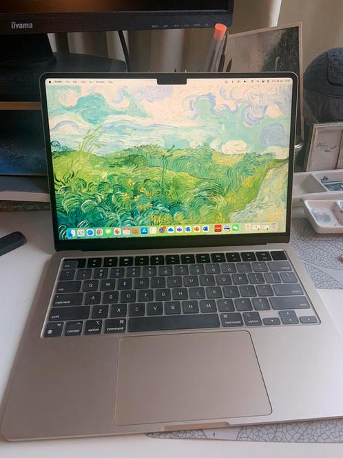 Apple MacBook Air (2022M2 8g256g