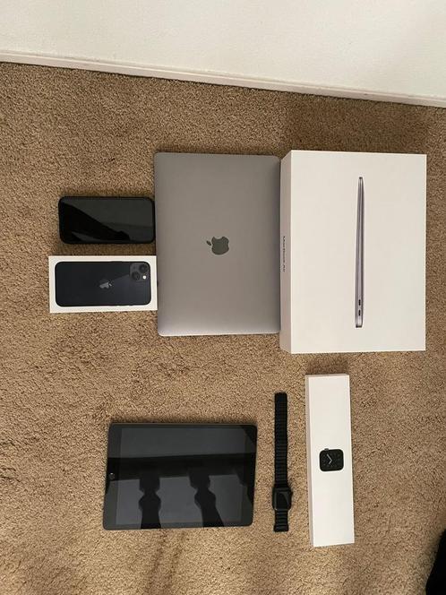 Apple macbook air m1, iphone 13, ipad 9e gen. Apple watch se