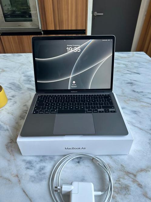 Apple MacBook Air M1 laptop  13 inch  1.5 jaar oud  space