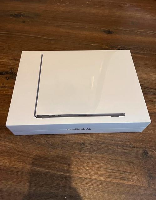 Apple MacBook Air M2 (2022) 13.6 inch