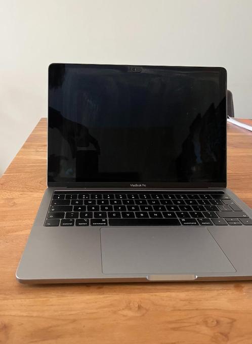 Apple Macbook Pro 13 2019 Touchbar  Core i5  8GB  128SSD