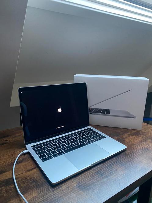 Apple Macbook Pro 13-inch 2019 16GB RAM 500GB