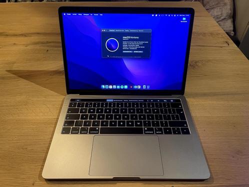 Apple MacBook Pro (13-inch, 2019, Four Thunderbolt 3 ports)