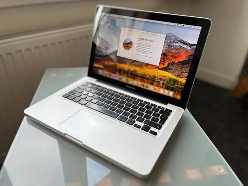 Apple MacBook Pro (13 inch, late 2011)