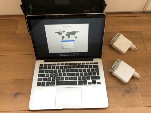 Apple MacBook Pro 13 incl. Tumi Laptop tas