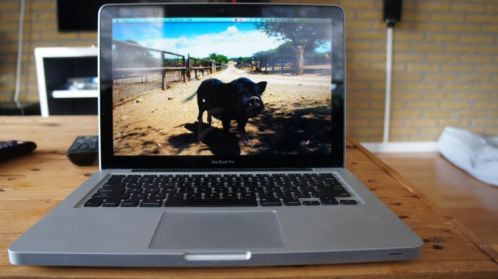 Apple MacBook Pro 13034 i5 2.3Ghz Early 2011