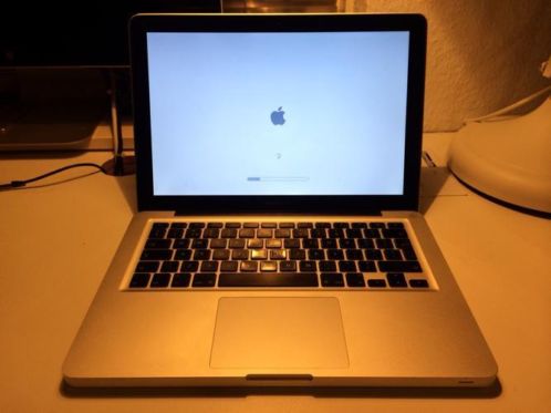 Apple MacBook Pro 13034 uit 2009