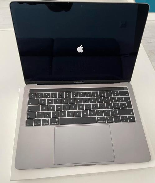 Apple MacBook Pro 13,3 - 2019 (Space Gray)  256GB