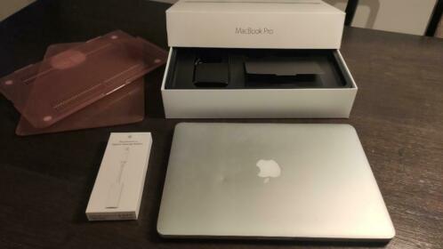 Apple MacBook Pro 13,3034 Retina (2015) 128GB nwe accu