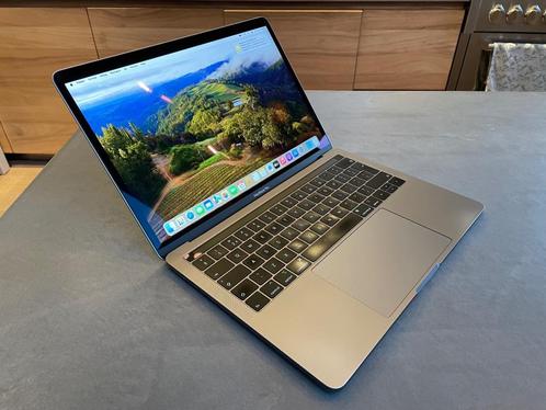 Apple Macbook Pro 13quot ( 2019) met Touchbar, 8GB RAM, 256 HD