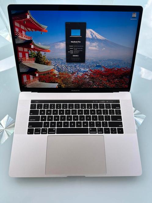 Apple MacBook Pro 15, 2018-19, 2,2GHz 6-Core i7, 16GB, 256GB