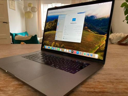Apple MacBook Pro 15 inch 2018 - i7 - 32 GB - 512 GB