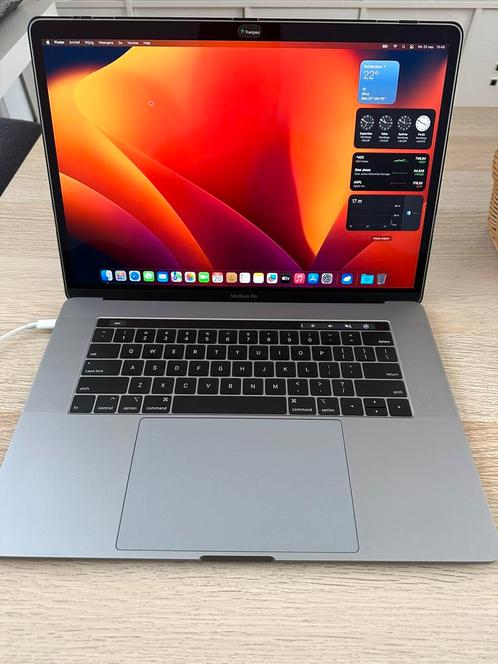 Apple Macbook Pro 15 inch 2018 Touchbar Zo goed als nieuw