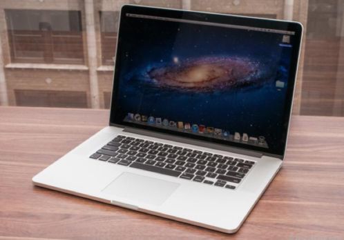 Apple MacBook Pro 15 inch Retina 256GB 8GB RAM