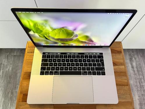 Apple MacBook Pro 15 Retina, i7, 16gb, 512gb, Touch Bar