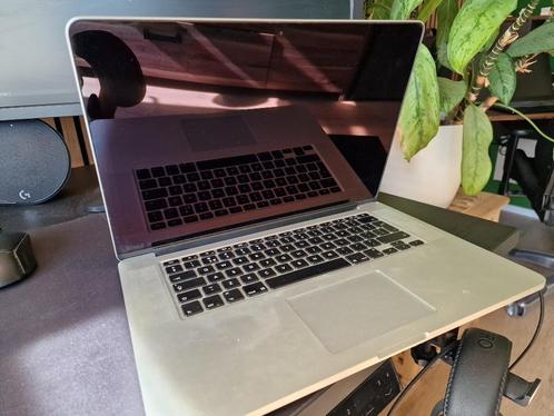 Apple MacBook Pro 15,4quot Retina (2014) 2,2GHz 512GB