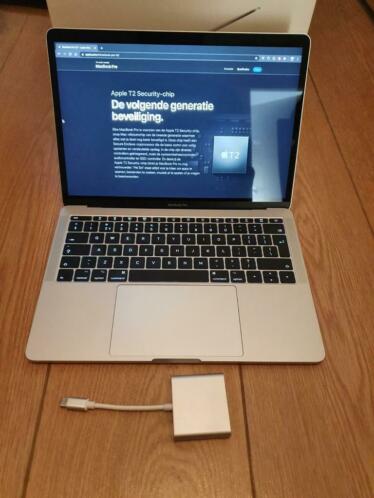 Apple MacBook Pro 2017 13,3034 256GB ssd Zilver (Qwerty)