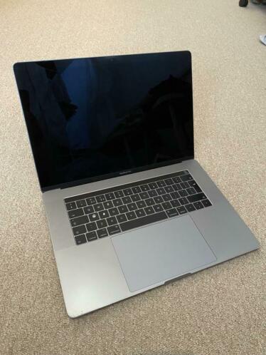 Apple MacBook Pro 2017, 15 inch