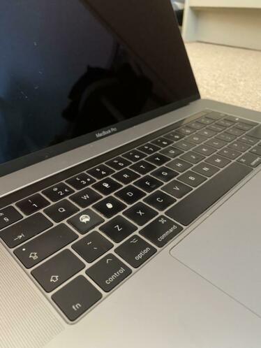 Apple MacBook Pro 2017, 15 inch