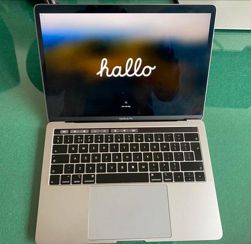 Apple MacBook Pro 2018 13 inch space gray