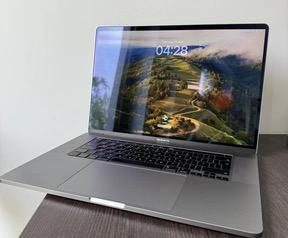 Apple Macbook Pro 2019 16 (i7, 32GB ram en 512 Gb opslag)
