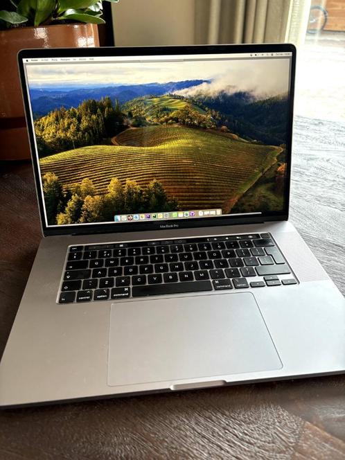 Apple MacBook Pro 2019 16quot  8-Core i9  16GB RAM  1TB HDD