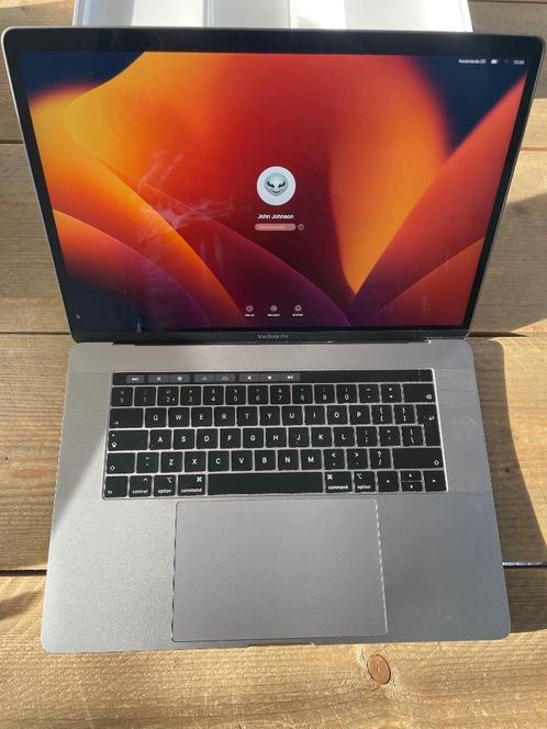 Apple MacBook Pro