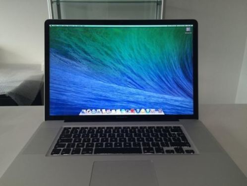 Apple MacBook Pro i7 - 17-Inch