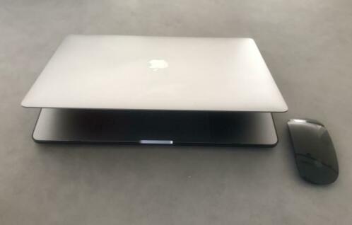 Apple MacBook Pro i9, 2019 15 inch, incl. Mouse