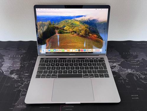 Apple MacBook Pro met touch bar en touch ID 13.3quot (2018)