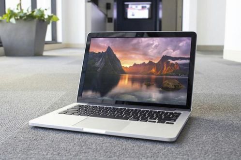 Apple MacBook Pro Retina 13,3039039 4 laadcycli 1 week oud