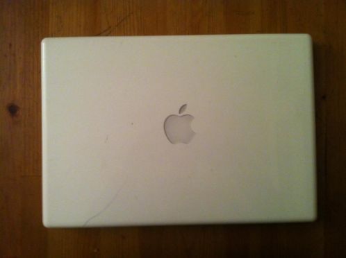 Apple Macbook White (2009)