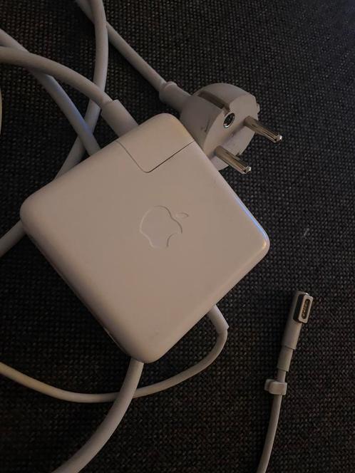 Apple MagSafe power adapter 60W
