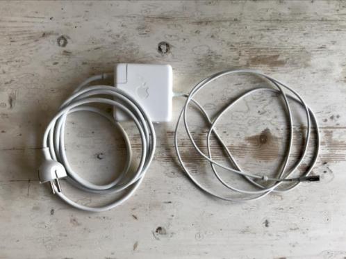 Apple MagSafe power adapter 85W