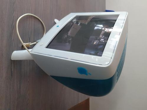 Apple monitor vintage