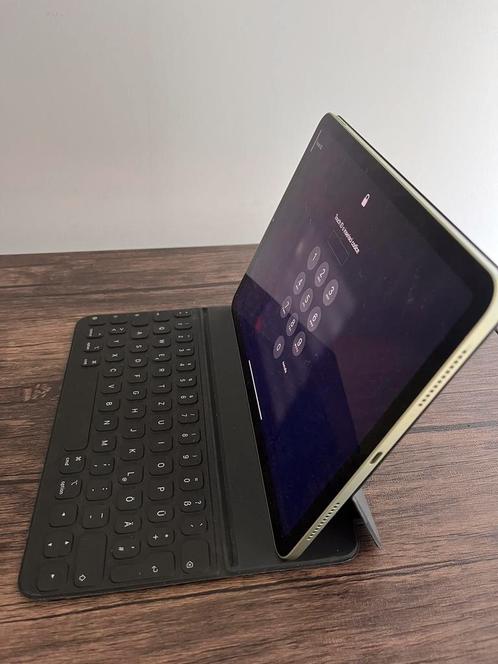 Apple Smart Keyboard Folio