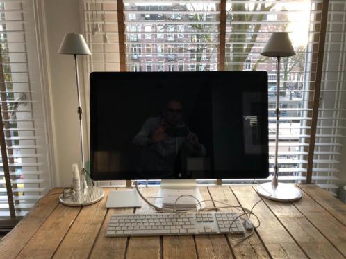 Apple Thunderbolt Display 27034 ( Apple Trackpad amp Keyboard)