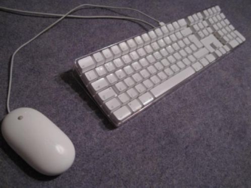 Apple toetsenbord en mighty mouse