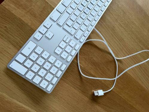 apple toetsenbord en muis bedraad