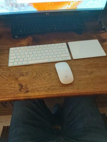 Apple toetsenbord, muis en trackpad (nieuwstaat, draadloos)