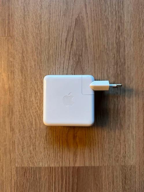 Apple USB-C adapter 67w, werkt perfect