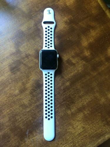 Apple Watch 3 42mm Nike edition silver