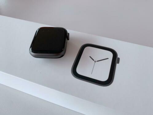 Apple Watch 4 40mm spacegrey KRASVRIJ in nieuwstaat 
