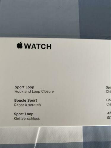 Apple Watch 4 44mm, bon.  380,-