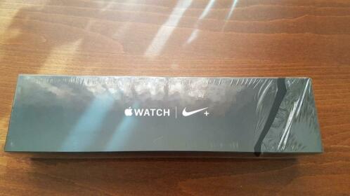 Apple Watch 4 44mm Nike Edition Space Grey