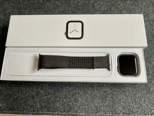 Apple Watch 4, 44mm zwart